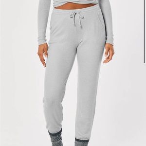 Gilly Hicks Women’s cozy ribbed gray joggers super soft